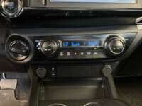 Toyota Hilux 2022 4p Doble Cabina Diesel L4/2.8/T Aut 4X4  2022 Toyota Hilux Venta Interiores 11