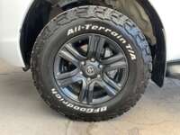 Toyota Hilux 2022 4p Doble Cabina Diesel L4/2.8/T Aut 4X4  2022 Toyota Hilux Venta Llantas 1
