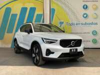 Volvo XC40 2023 5p Recharge Ultimate Dark PHEV T5 L3/1.5/T Aut 2023 Volvo XC40 Venta Exteriores 3