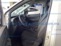 Volkswagen Caddy 2024 4p Maxi Cargo TDI L4/2.0/T A/A Man 2024 Volkswagen Caddy Ingreso Interiores 1