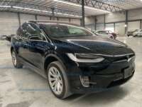 Tesla Modelo X 2016  2016 Tesla Modelo X Ingreso Exteriores 3