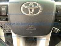 Toyota Hilux 2022 4p Doble Cabina Diesel L4/2.8/T Aut 4X4  2022 Toyota Hilux Ingreso Interiores 19