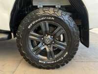 Toyota Hilux 2022 4p Doble Cabina Diesel L4/2.8/T Aut 4X4  2022 Toyota Hilux Venta Llantas 4