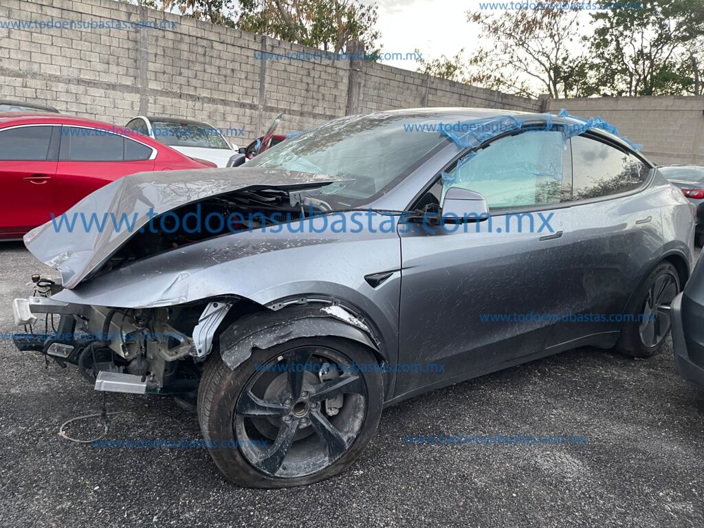 Tesla Modelo Y 2025 MODEL Y AUTONOMIA MAYOR IMG_2390