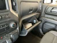 Chevrolet Silverado 2024 2p Cabina Regular 4x2 V8/5.3 Aut IMG_2365