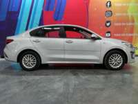 Kia Rio 2021 5p HB LX L4/1.6 Man     2021 Kia Rio Venta Exteriores 8