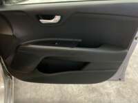Kia Rio 2021 5p HB LX L4/1.6 Man     2021 Kia Rio Venta Interiores 16