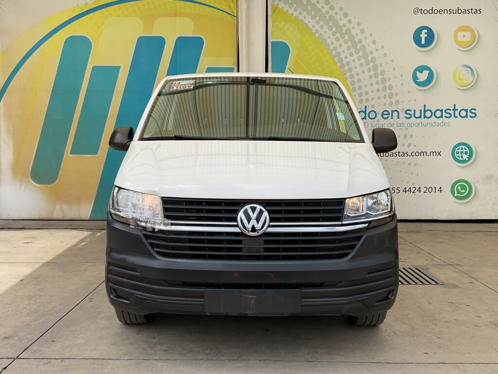 Volkswagen Transporter 2024 5p Cargo L4/2.0/TDI Man A/A 2024 Volkswagen Transporter Venta Exteriores 2