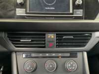 Volkswagen Jetta 2023 4p Trendline L4/1.4/T Tiptronic 2023 Volkswagen Jetta Venta Interiores 10