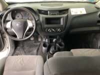 Nissan NP300 Doble Cabina 2019 4p S L4/2.5 Man A/A Paq. Seg. 2019 Nissan NP300 Doble Cabina Venta Interiores 4