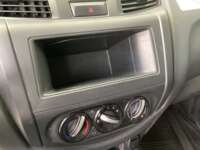 Nissan NP300 Doble Cabina 2019 4p S L4/2.5 Man A/A Paq. Seg. 2019 Nissan NP300 Doble Cabina Venta Interiores 6