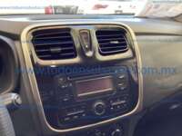 Renault Sandero 2017 5p Expression L4/1.6 Man 2017 Renault Sandero Ingreso Interiores 8