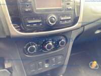 Renault Sandero 2017 5p Expression L4/1.6 Man 2017 Renault Sandero Ingreso Interiores 9