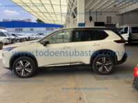 Nissan X-Trail 2025 5p Exclusive 2 Row L4/2.5 Aut IMG_3330