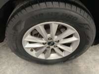 Kia Sorento 2020 5p LX L4/2.4 Aut 7/Pas  2020 Kia Sorento Venta Llantas 7