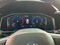 Volkswagen Nivus 2023 5p Highline L3/1.0/T Tiptronic IMG_2031