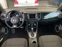 Volkswagen Beetle 2018 2p Sound L5/2.5 Tiptronic 2018 Volkswagen Beetle Venta Interiores 4