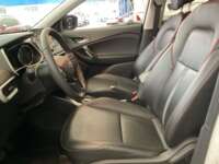 Chevrolet Tracker 2025 5p RS L3/1.2/T Aut Línea Nueva IMG_3602