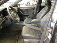 Volkswagen Jetta 2023 4p Sportline L4/1.4/T Tiptronic 2023 Volkswagen Jetta Ingreso Interiores 1