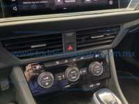 Volkswagen Jetta 2023 4p Sportline L4/1.4/T Tiptronic 2023 Volkswagen Jetta Ingreso Interiores 12