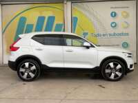 Volvo XC40 2022 5p Momentum T4 L4/2.0/T Aut 2022 Volvo XC40 Venta Exteriores 4