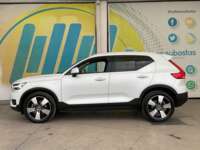 Volvo XC40 2022 5p Momentum T4 L4/2.0/T Aut 2022 Volvo XC40 Venta Exteriores 8