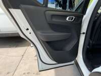 Volvo XC40 2022 5p Momentum T4 L4/2.0/T Aut 2022 Volvo XC40 Venta Interiores 21