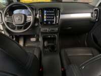 Volvo XC40 2022 5p Momentum T4 L4/2.0/T Aut 2022 Volvo XC40 Venta Interiores 4