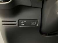 Volvo XC40 2022 5p Momentum T4 L4/2.0/T Aut 2022 Volvo XC40 Venta Interiores 5