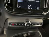 Volvo XC40 2022 5p Momentum T4 L4/2.0/T Aut 2022 Volvo XC40 Venta Interiores 10