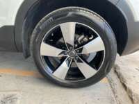 Volvo XC40 2022 5p Momentum T4 L4/2.0/T Aut 2022 Volvo XC40 Venta Llantas 4