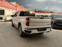 Chevrolet Cheyenne 2022 4p High Country LTZ Doble Cabina V8/6.2 Aut 4X4  IMG_3362