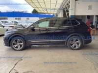 Volkswagen Tiguan 2023 5p R-Line L4/1.4/T DSG IMG_5458