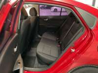 Kia Rio 2021 4p L L4/1.6 Aut 2021 Kia Rio Venta Interiores 17