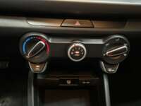 Kia Rio 2021 4p L L4/1.6 Aut 2021 Kia Rio Venta Interiores 9