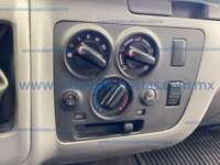 Nissan Urvan 2020 4p L4/2.5 Man 15/Pas Paq. Seg.  IMG_5794