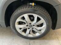 Volkswagen Taos 2024 5p Comfortline L4/1.4/T Tiptronic 2024 Volkswagen Taos Venta Llantas 1