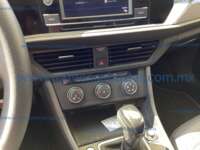 Volkswagen Jetta 2024 4p Trendline L4/1.4/T Man IMG_3420