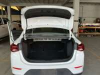 Chevrolet Onix 2024 4p LS L3/1.3 Man IMG_4847