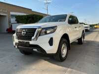 Nissan NP300 Frontier 2022 4p XE L4/2.5 Man 2022 Nissan NP300 Frontier Venta Exteriores 1