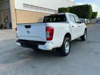 Nissan NP300 Frontier 2022 4p XE L4/2.5 Man 2022 Nissan NP300 Frontier Venta Exteriores 5