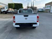 Nissan NP300 Frontier 2022 4p XE L4/2.5 Man 2022 Nissan NP300 Frontier Venta Exteriores 6