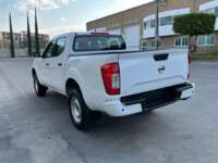 Nissan NP300 Frontier 2022 4p XE L4/2.5 Man 2022 Nissan NP300 Frontier Venta Exteriores 7