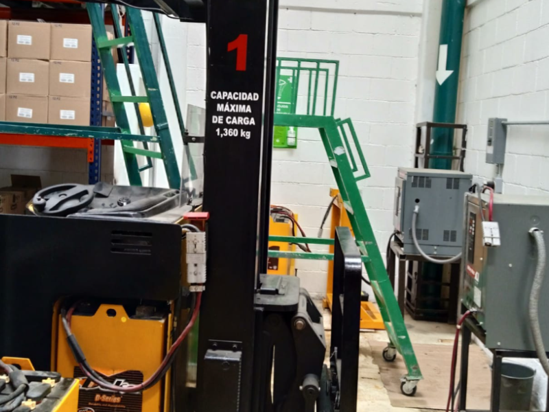 Caterpillar NRDR30P    Caterpillar NRDR30P Venta Exteriores 2