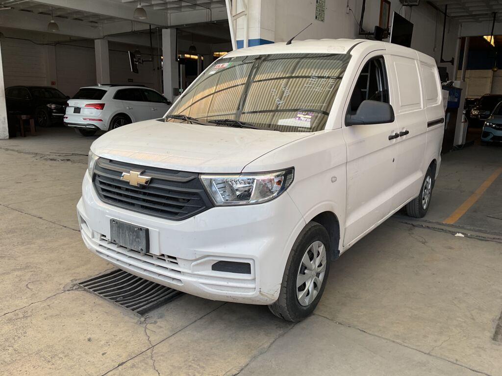 Chevrolet Tornado 2025 5p Van LS L4/1.5 Man IMG_5637