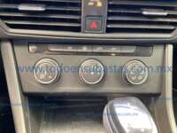 Volkswagen Jetta 2023 4p Comfortline L4/1.4/T Aut IMG_6862