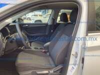 Volkswagen Jetta 2023 4p Comfortline L4/1.4/T Aut IMG_6851