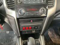 Mitsubishi L200 2022 4p GLX Doble Cabina L4/2.4/T Diesel Man 4X4 2022 Mitsubishi L200 Venta Interiores 5