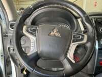 Mitsubishi L200 2022 4p GLX Doble Cabina L4/2.4/T Diesel Man 4X4 2022 Mitsubishi L200 Venta Interiores 8