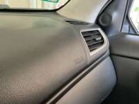 Mitsubishi L200 2022 4p GLX Doble Cabina L4/2.4/T Diesel Man 4X4 2022 Mitsubishi L200 Venta Interiores 9